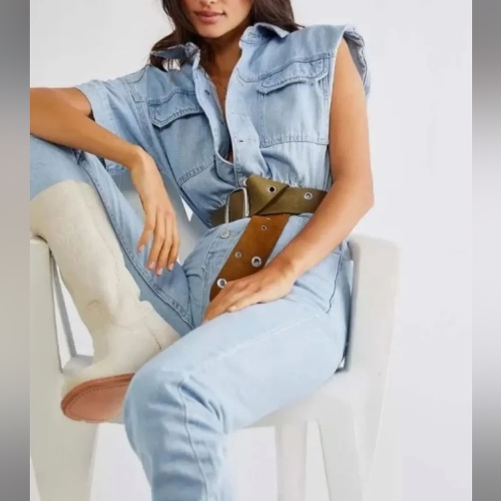 Free people jumpsuit denim blue NWT pockets